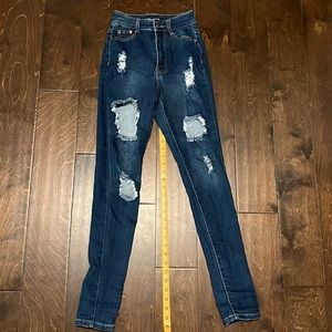 Fashion Nova Distressed Skinny Jeans Size 5